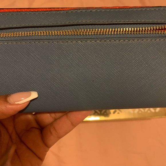 Tory Burch Robinson slim wallet - Picture 3 of 7